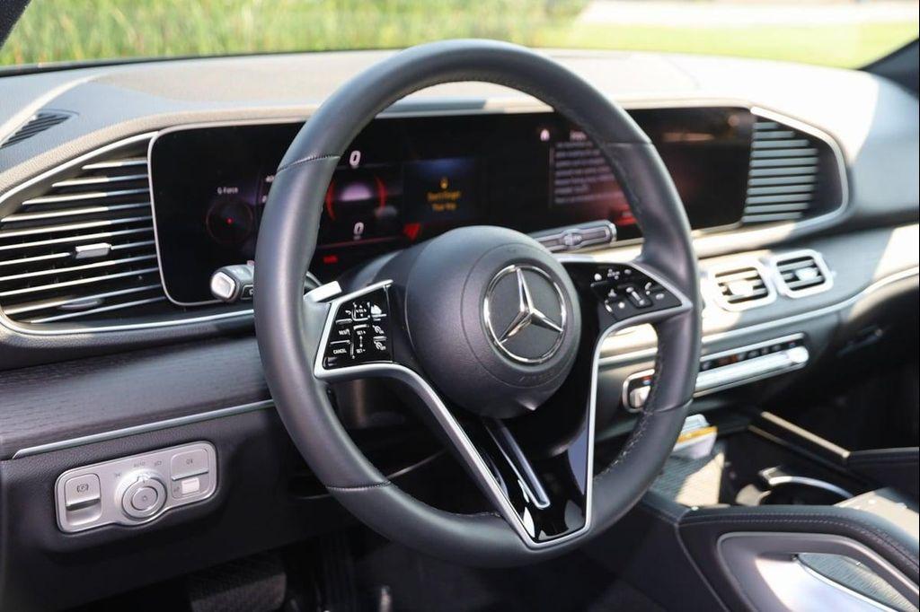 used 2025 Mercedes-Benz GLE 450 car, priced at $71,990
