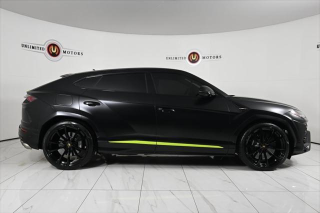 used 2022 Lamborghini Urus car, priced at $245,000