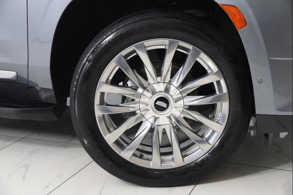 used 2022 Cadillac Escalade ESV car, priced at $58,990