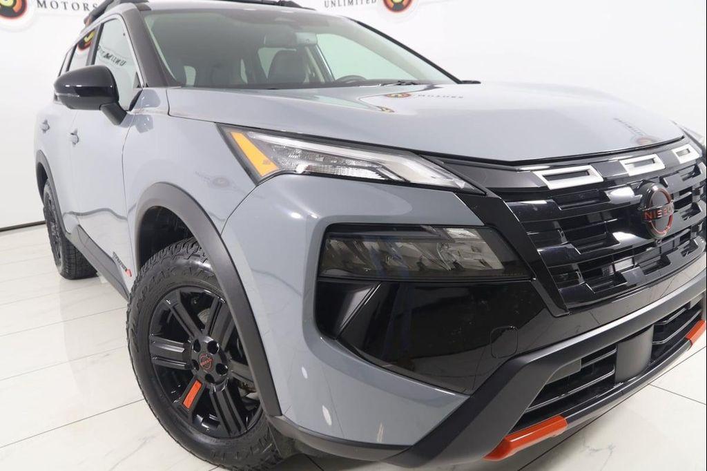 used 2025 Nissan Rogue car, priced at $29,990