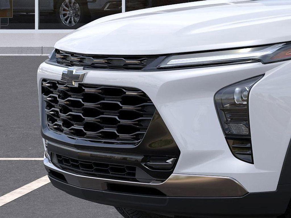 new 2025 Chevrolet Trax car, priced at $26,690