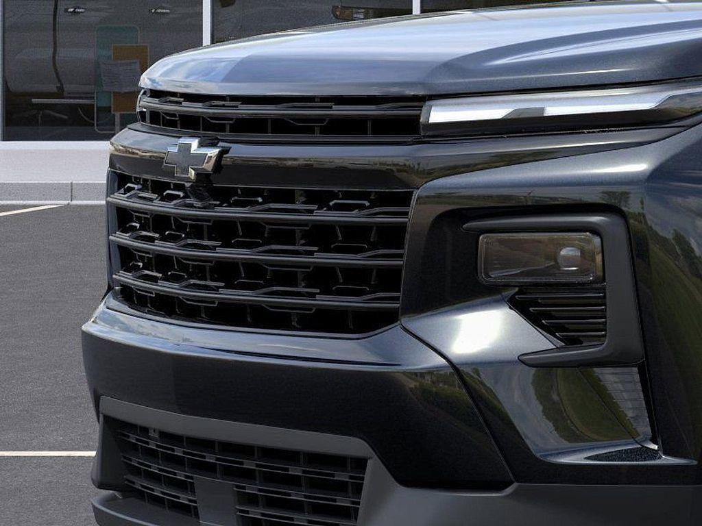 new 2026 Chevrolet Traverse car, priced at $46,205