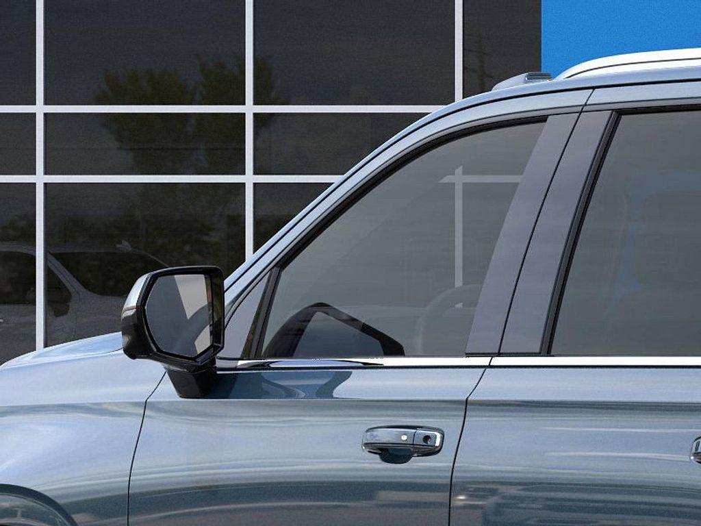 new 2025 Chevrolet Suburban car, priced at $81,889