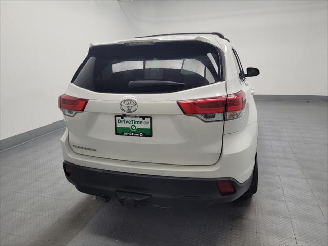 used 2019 Toyota Highlander car, priced at $24,395