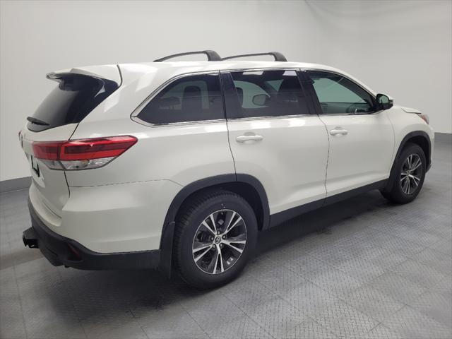 used 2019 Toyota Highlander car, priced at $24,395