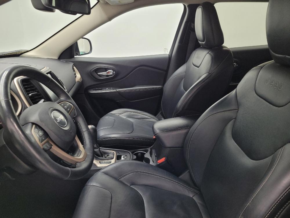 used 2015 Jeep Cherokee car, priced at $13,095