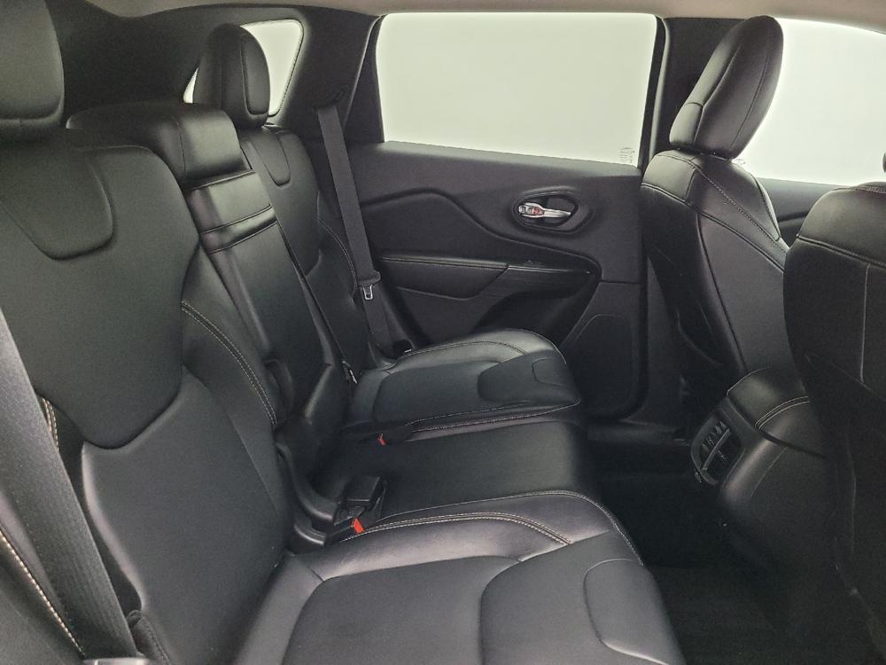 used 2015 Jeep Cherokee car, priced at $13,095