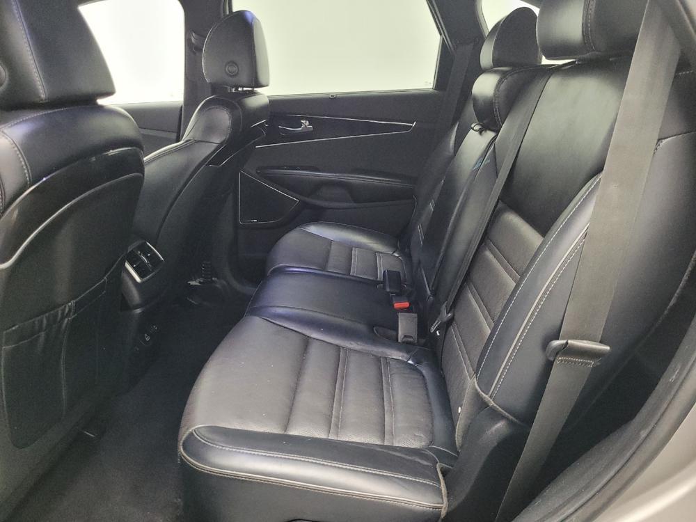 used 2019 Kia Sorento car, priced at $24,895