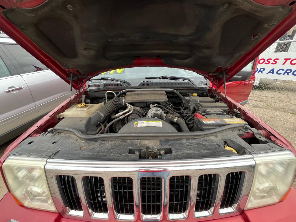 used 2009 Jeep Commander car, priced at $3,995