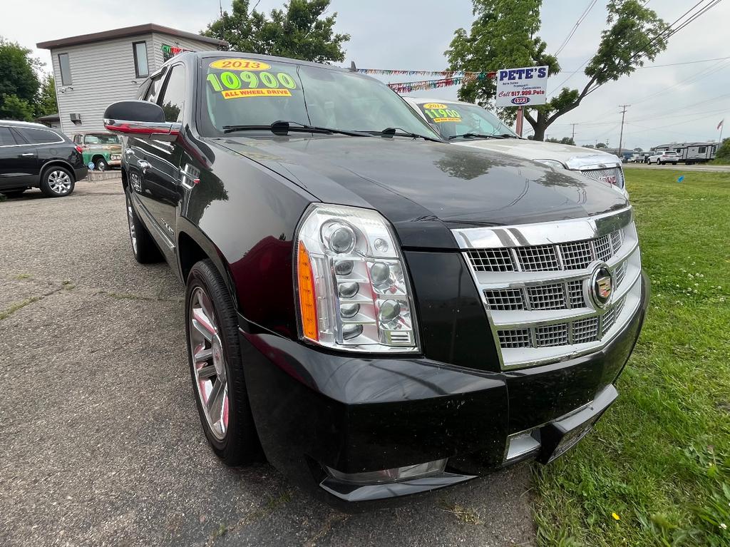 used 2013 Cadillac Escalade car, priced at $10,900