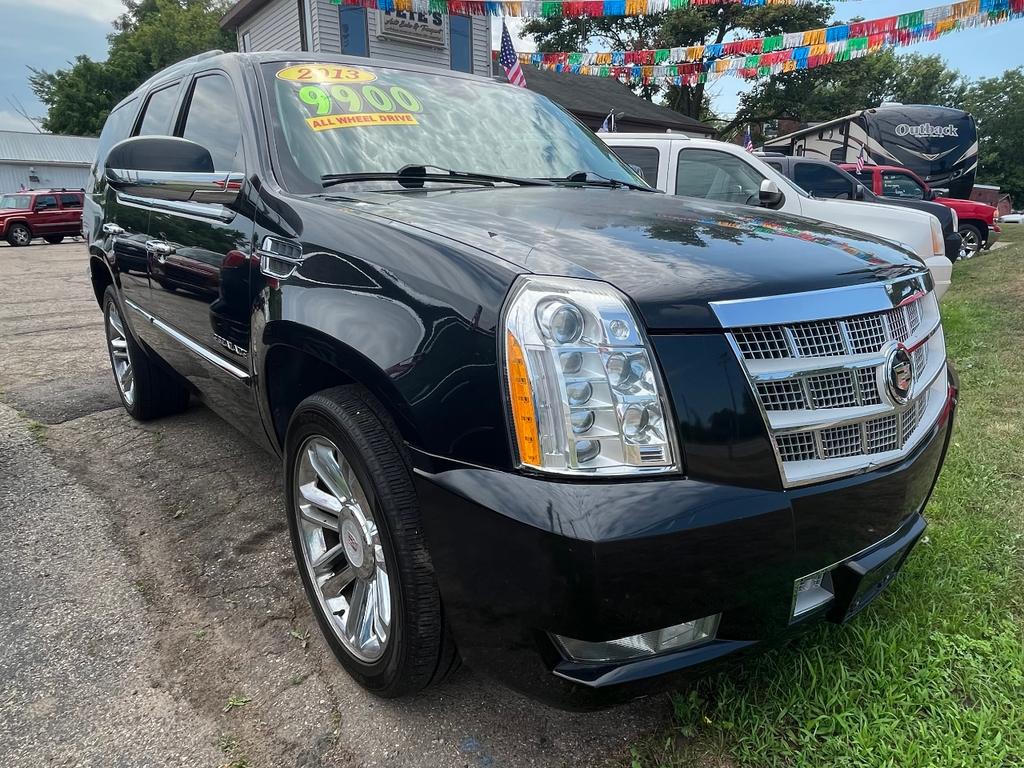 used 2013 Cadillac Escalade car, priced at $9,900