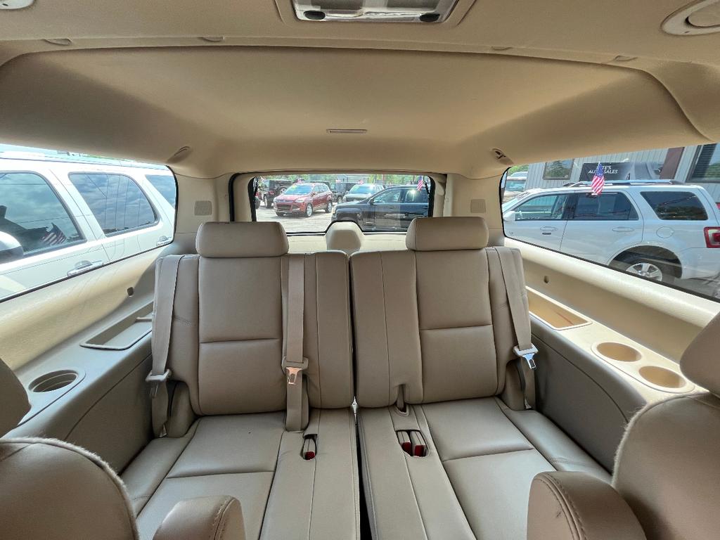 used 2014 GMC Yukon XL car, priced at $14,900
