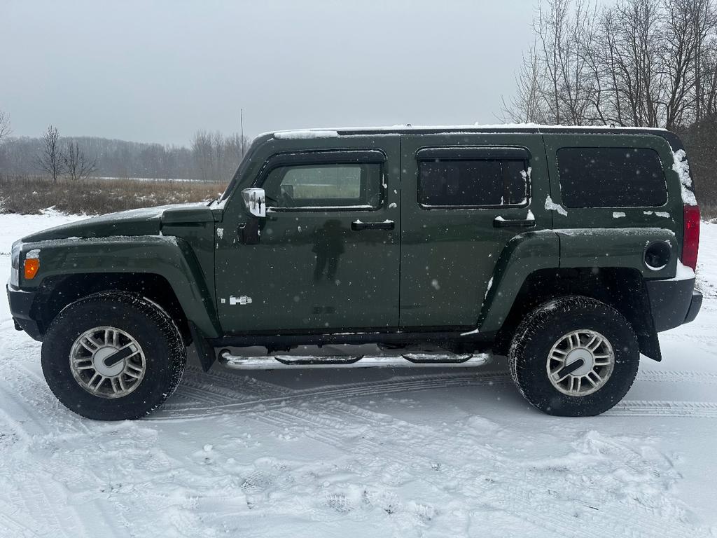 used 2006 Hummer H3 car, priced at $5,995