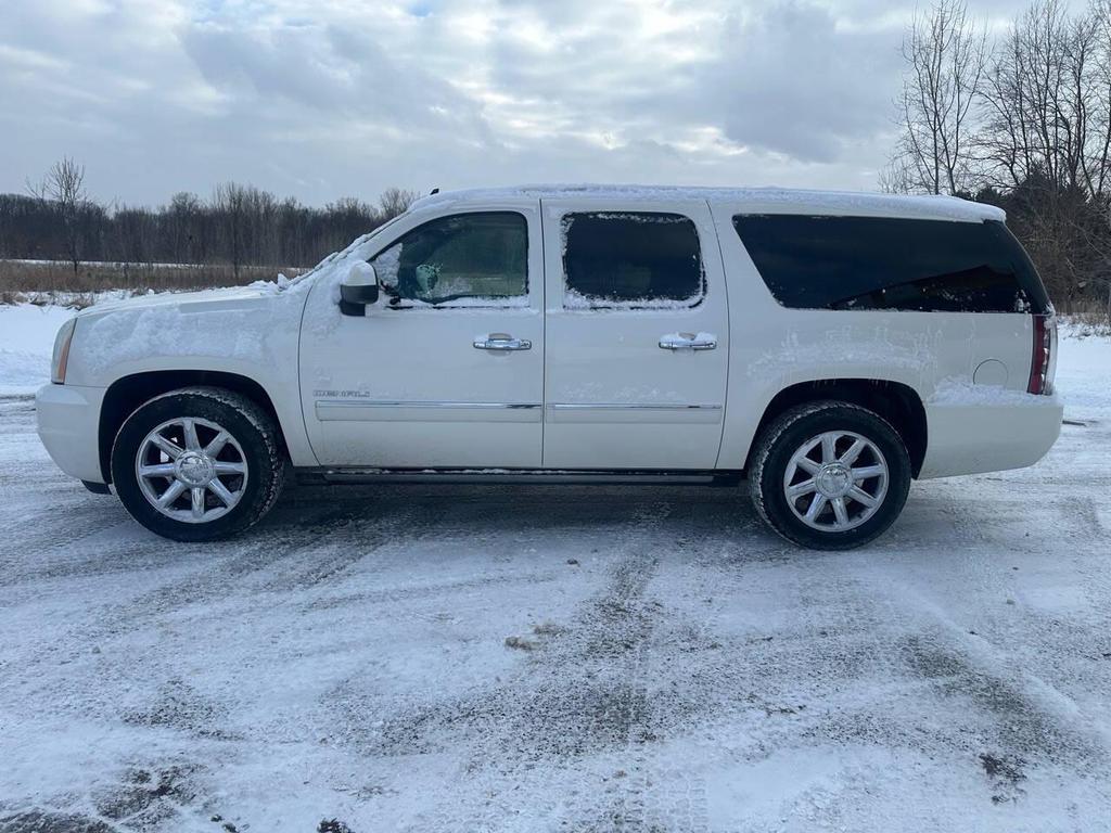 used 2011 GMC Yukon XL car, priced at $8,995