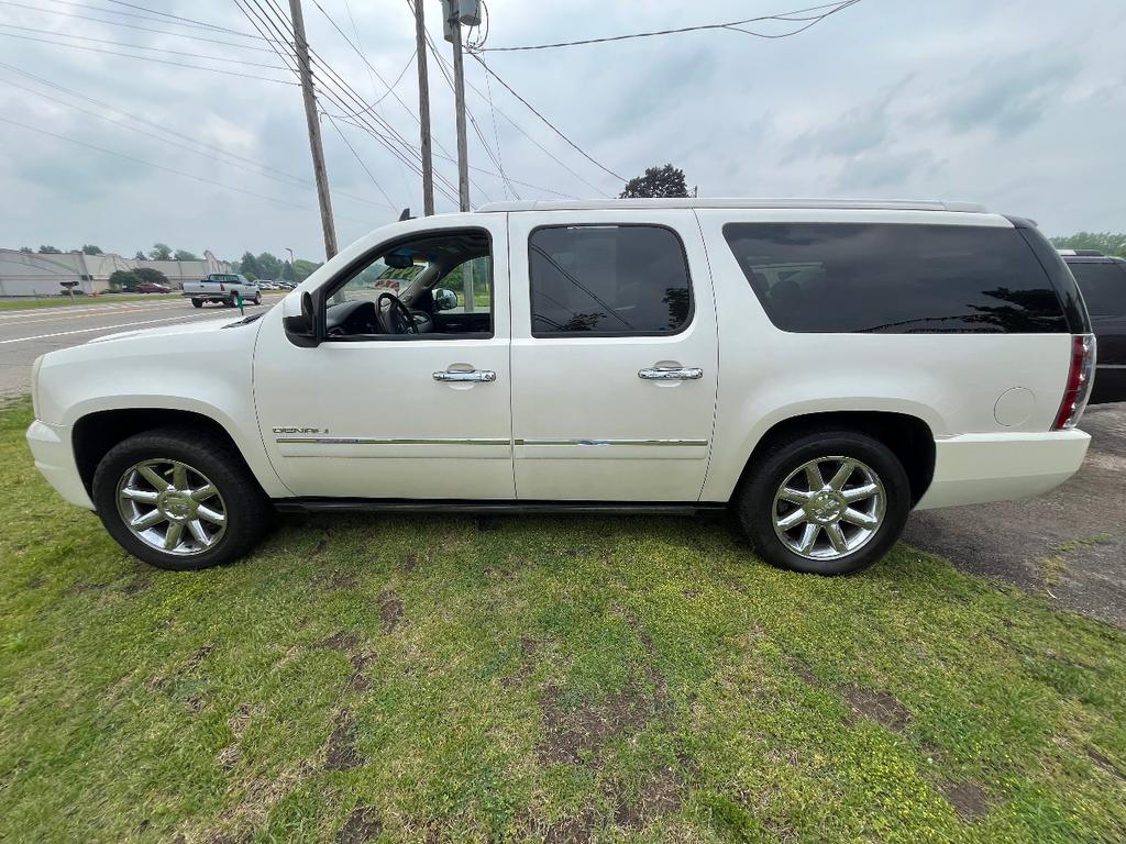 used 2011 GMC Yukon XL car, priced at $8,995