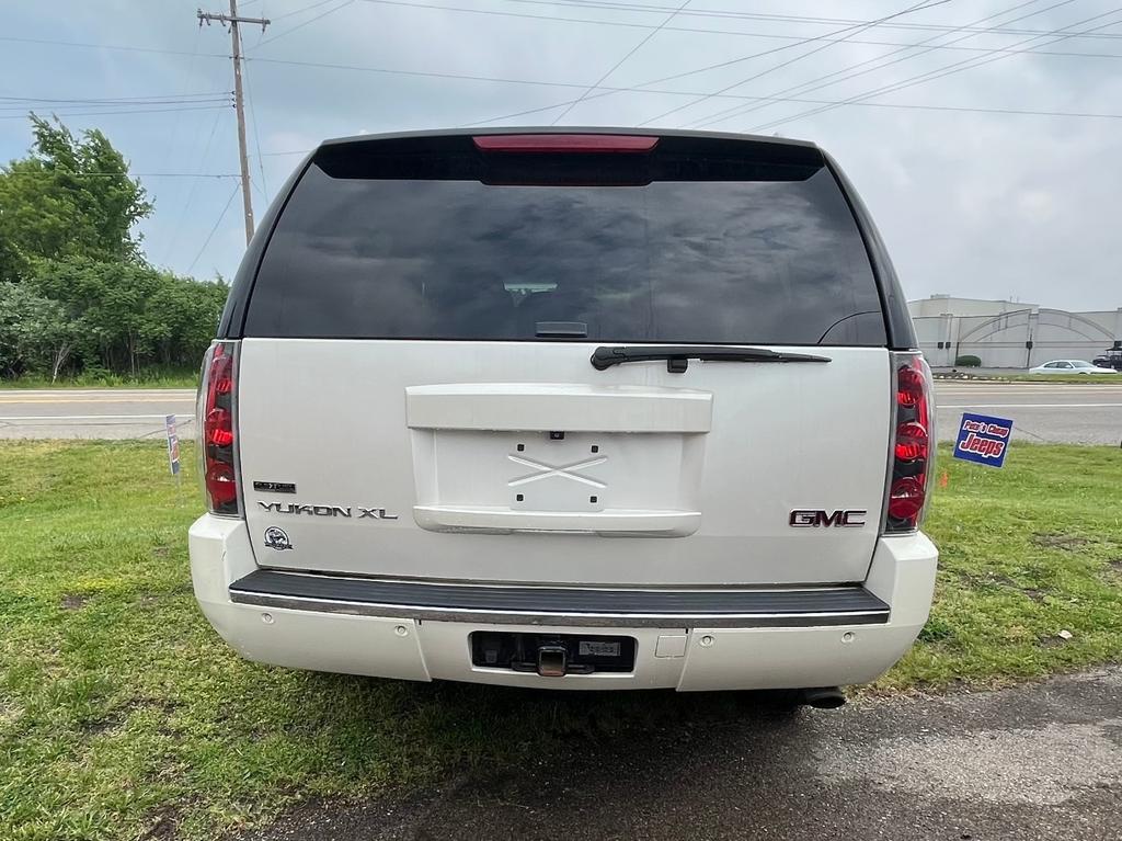 used 2011 GMC Yukon XL car, priced at $8,995