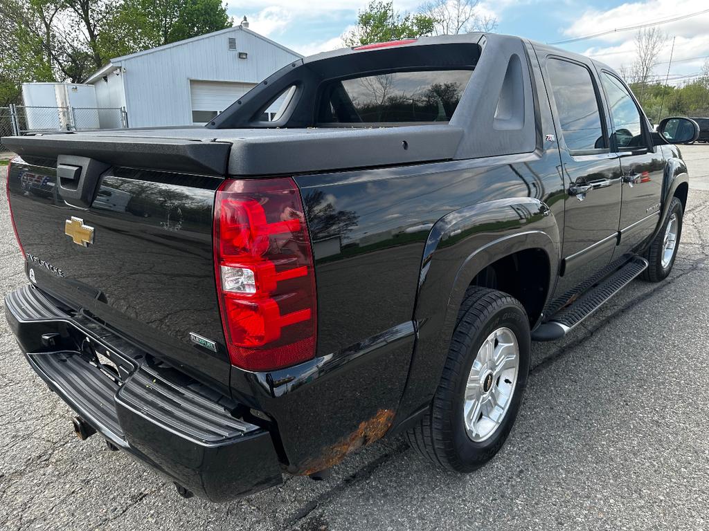 used 2010 Chevrolet Avalanche car, priced at $4,995
