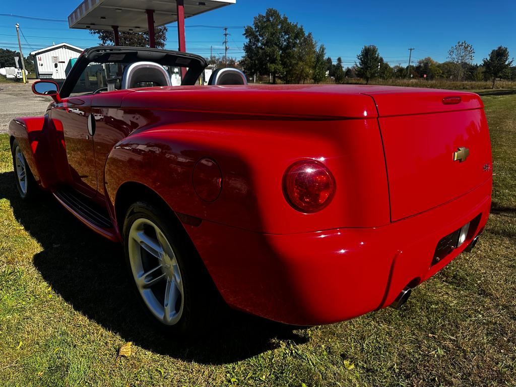 used 2004 Chevrolet SSR car, priced at $22,500