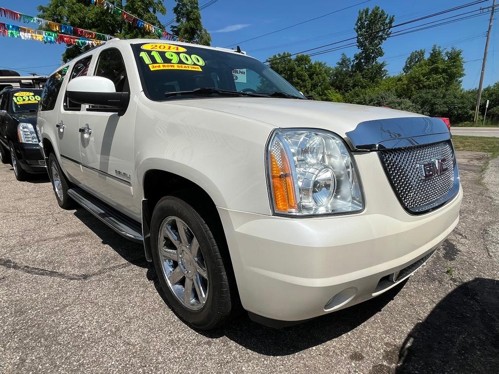 used 2014 GMC Yukon XL car, priced at $11,900