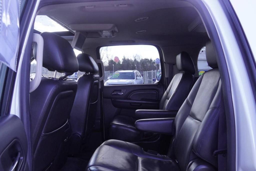 used 2014 GMC Yukon XL car, priced at $13,500