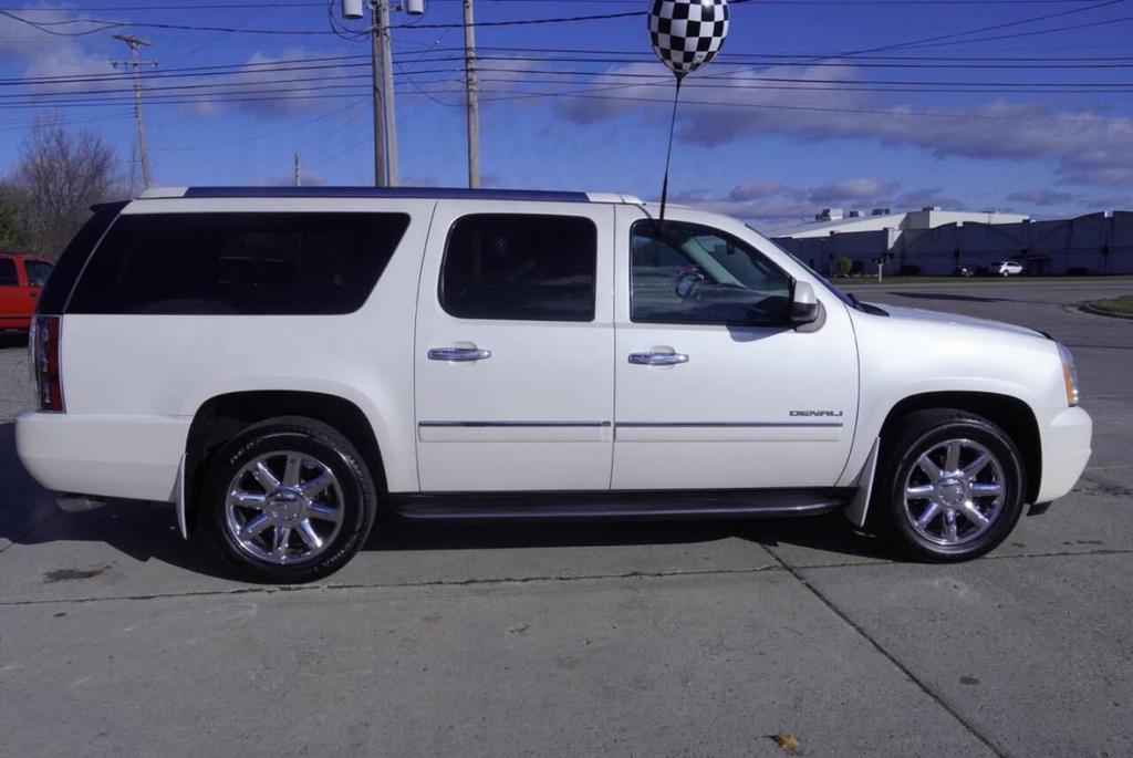 used 2014 GMC Yukon XL car, priced at $13,500