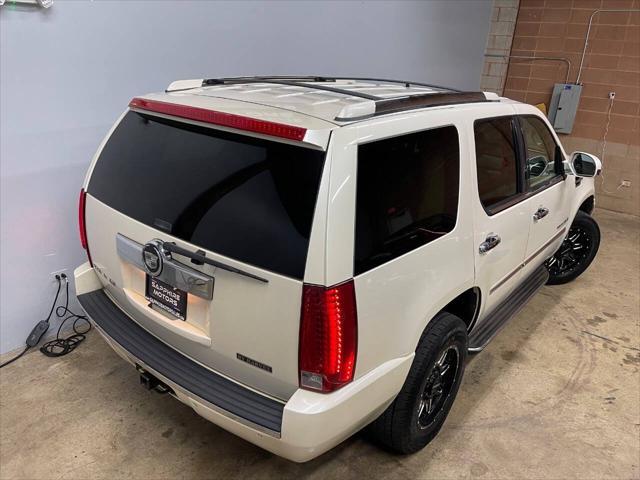 used 2007 Cadillac Escalade car, priced at $5,495