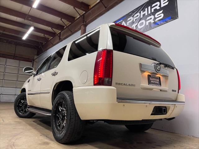 used 2007 Cadillac Escalade car, priced at $6,995