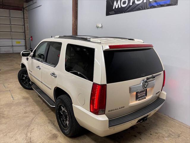 used 2007 Cadillac Escalade car, priced at $5,495