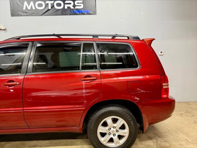 used 2002 Toyota Highlander car, priced at $4,195