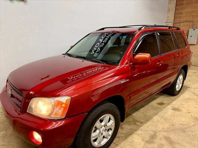 used 2002 Toyota Highlander car, priced at $4,195