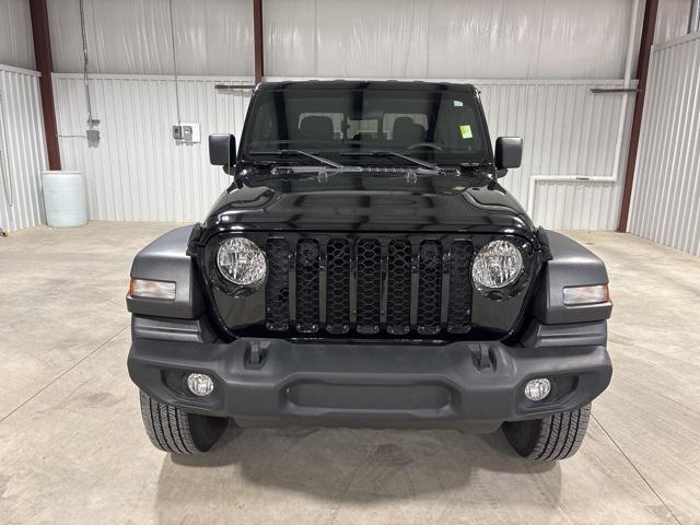 used 2022 Jeep Gladiator car, priced at $31,221