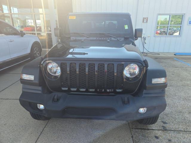 used 2022 Jeep Gladiator car, priced at $32,000