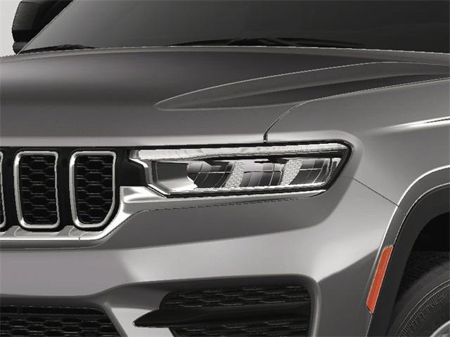 new 2025 Jeep Grand Cherokee car, priced at $42,680