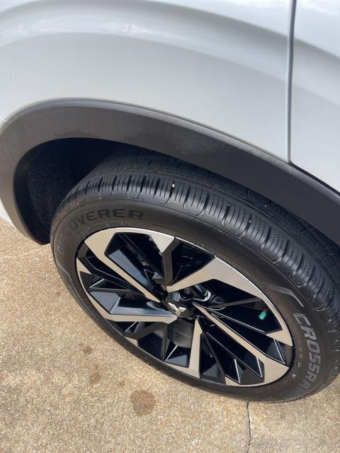 used 2023 Mitsubishi Outlander car, priced at $23,347