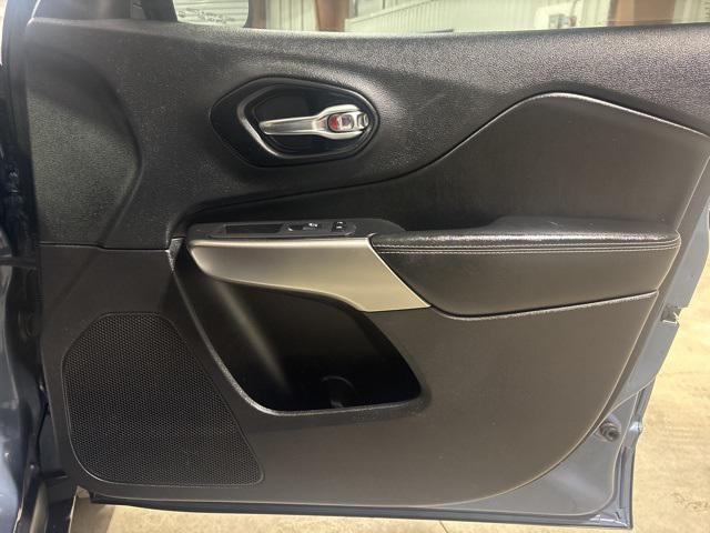 used 2021 Jeep Cherokee car, priced at $16,479