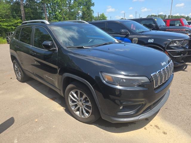 used 2019 Jeep Cherokee car, priced at $15,186