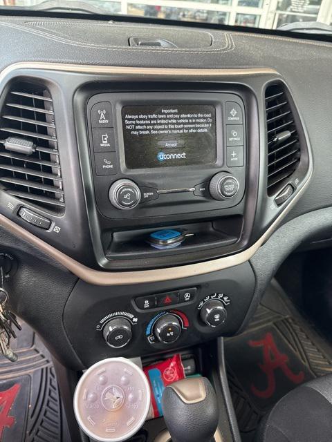 used 2018 Jeep Cherokee car, priced at $17,605