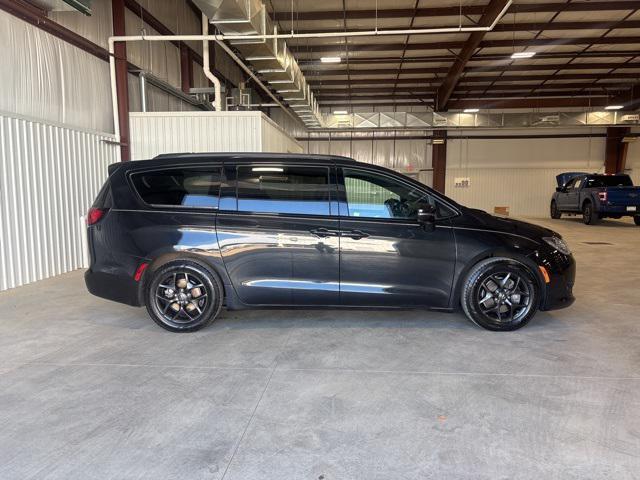 used 2019 Chrysler Pacifica car, priced at $14,648