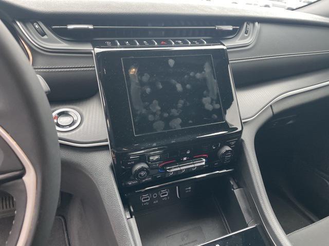 used 2025 Jeep Grand Cherokee car, priced at $32,714