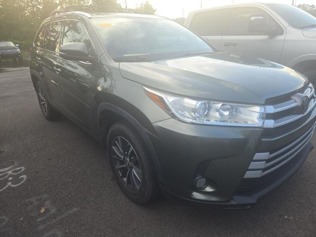 used 2019 Toyota Highlander car, priced at $24,505