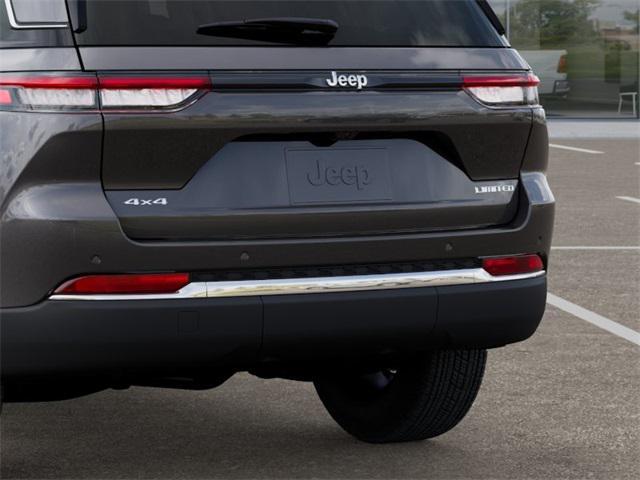 new 2025 Jeep Grand Cherokee car, priced at $37,257