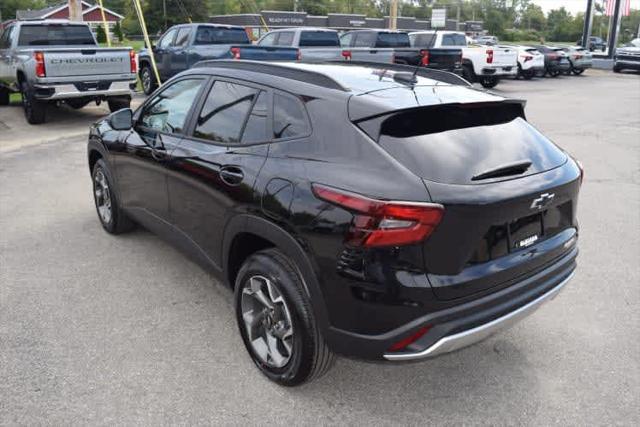 new 2025 Chevrolet Trax car, priced at $25,455