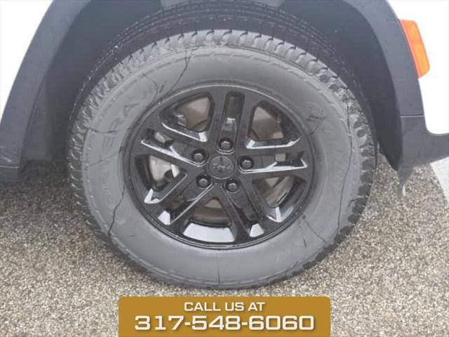 used 2023 Jeep Grand Cherokee car, priced at $26,222