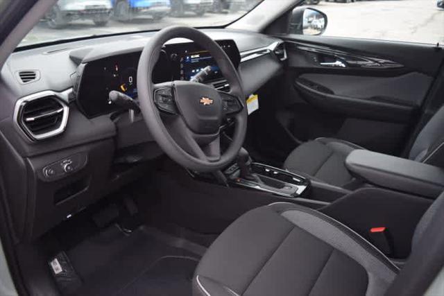 new 2025 Chevrolet TrailBlazer car, priced at $26,255