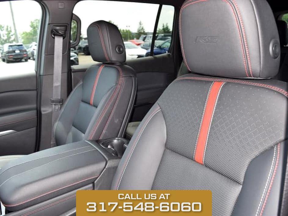 used 2024 Chevrolet Traverse car, priced at $51,994