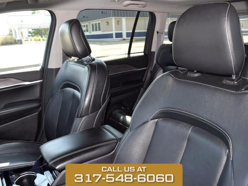 used 2023 Jeep Grand Cherokee car, priced at $25,995