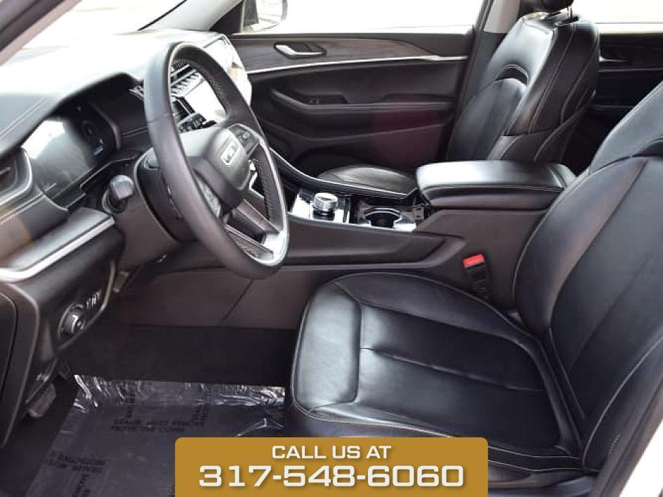 used 2023 Jeep Grand Cherokee car, priced at $25,995