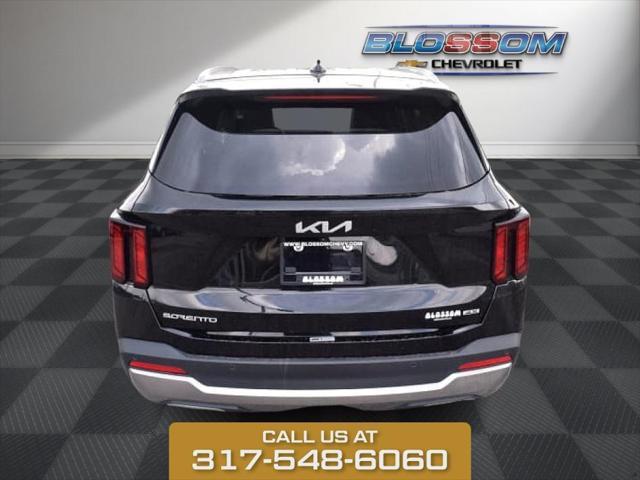 used 2024 Kia Sorento car, priced at $32,787