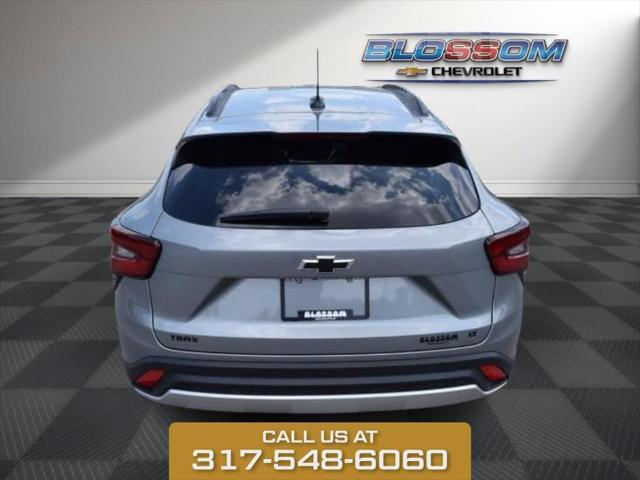 new 2025 Chevrolet Trax car, priced at $26,025