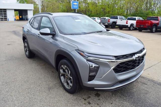 new 2025 Chevrolet Trax car, priced at $26,010